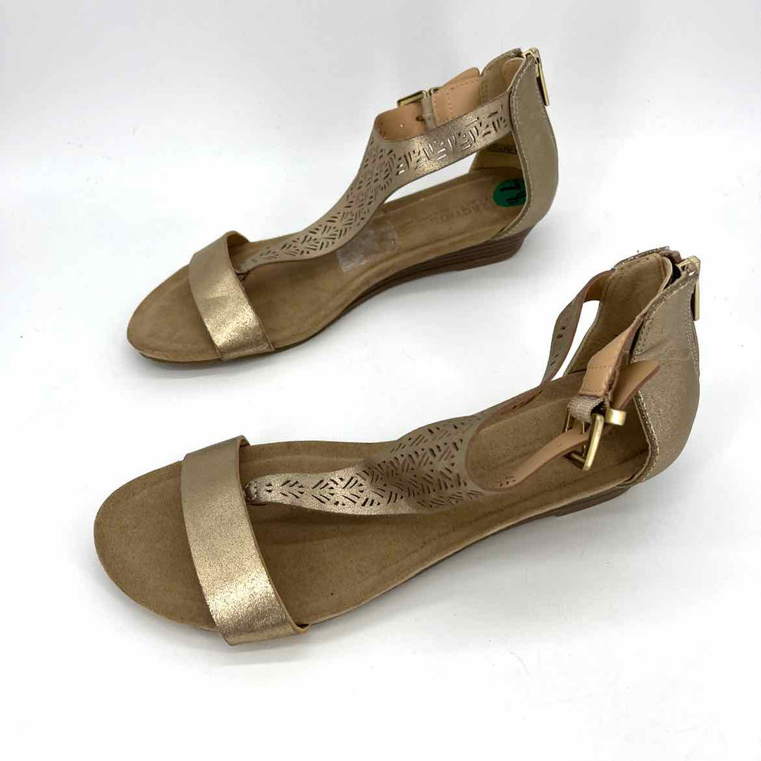 Shoe Size 7.5 Kenneth Cole Gold Sandals