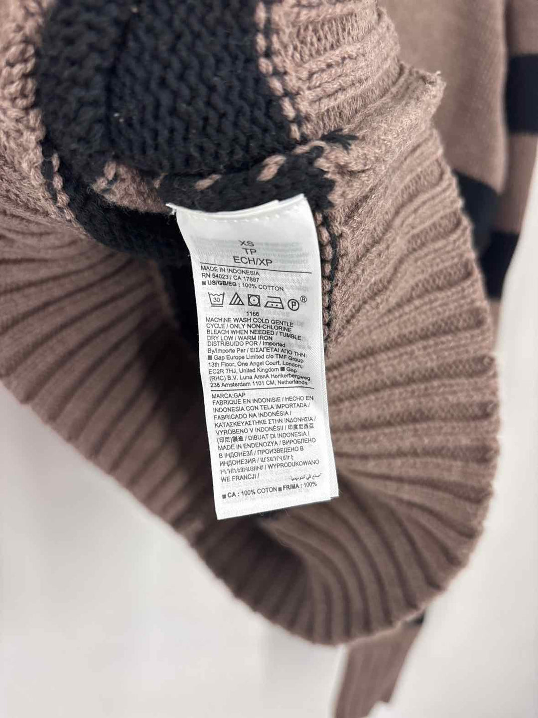 Size XS GAP Tan Sweater