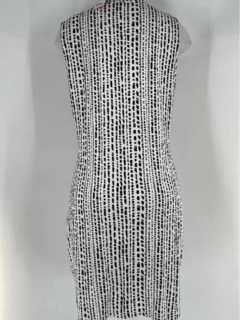 Size M TART Black/White Dress