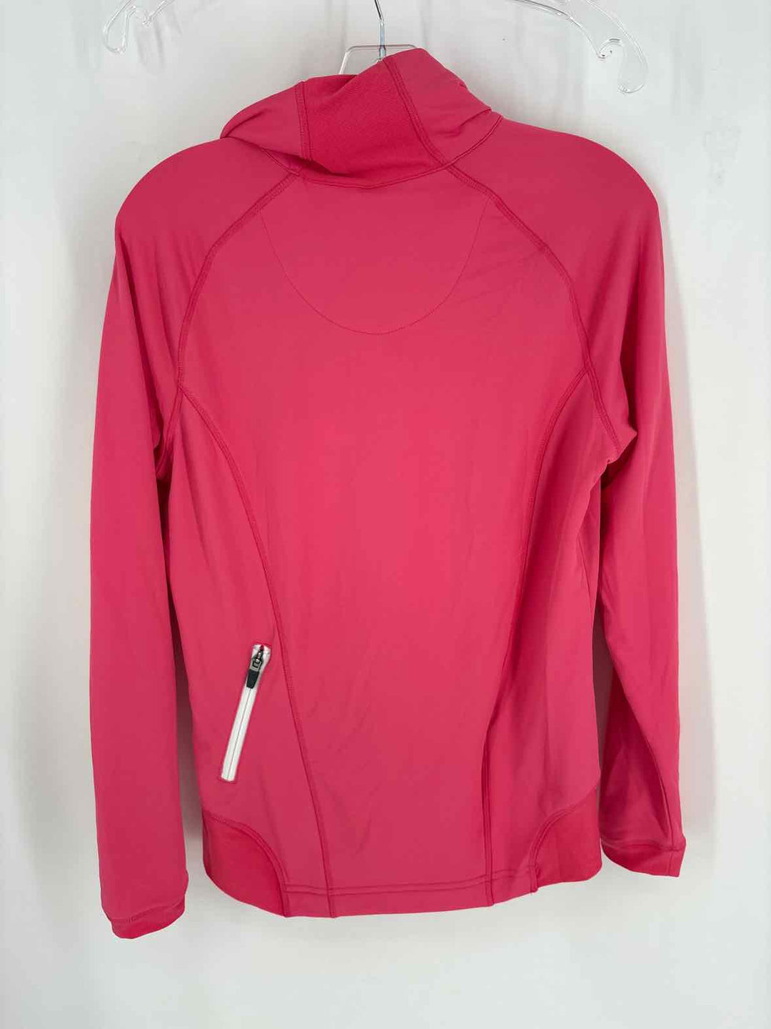 Size M MASTERS Fuschia Sweater