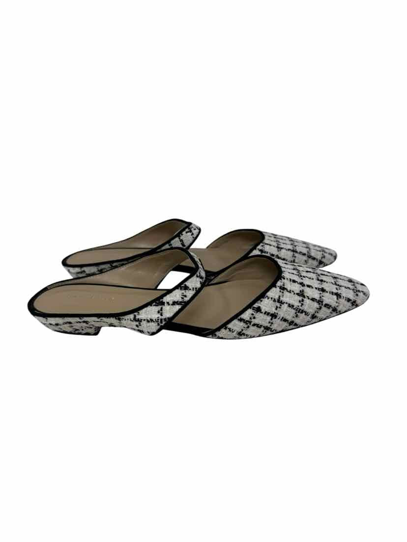 Shoe Size 7.5 Ann Taylor Cream Flats
