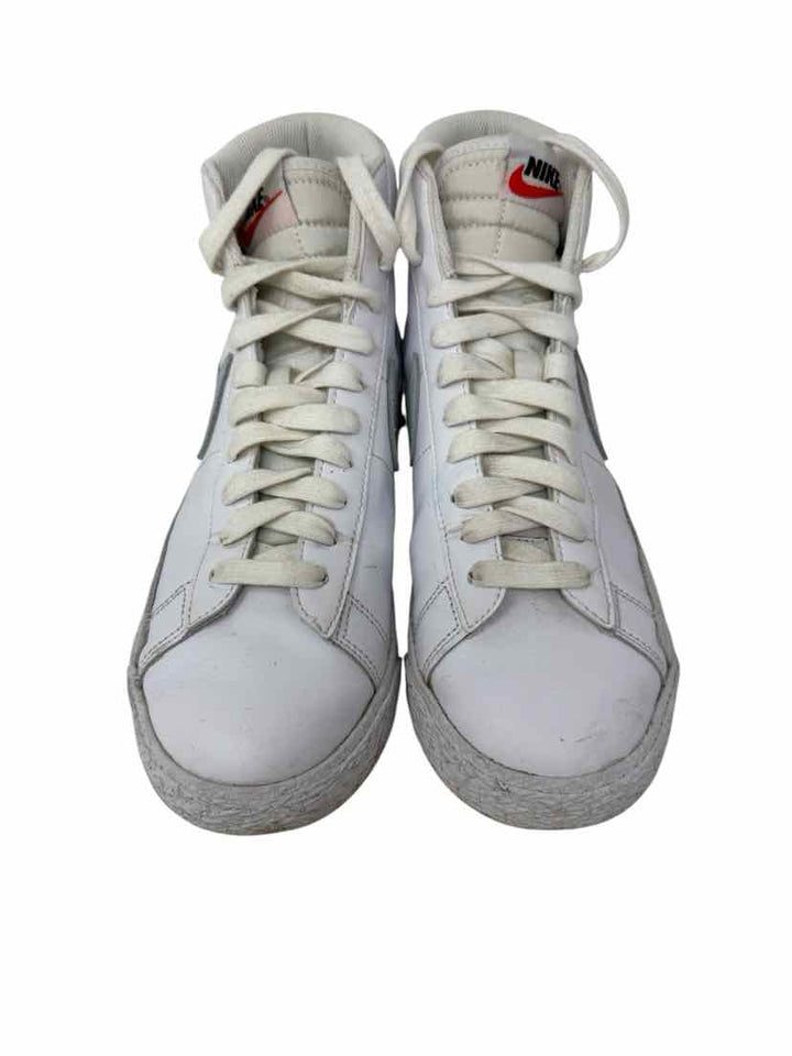 Shoe Size 39 Nike White Leather Sneakers