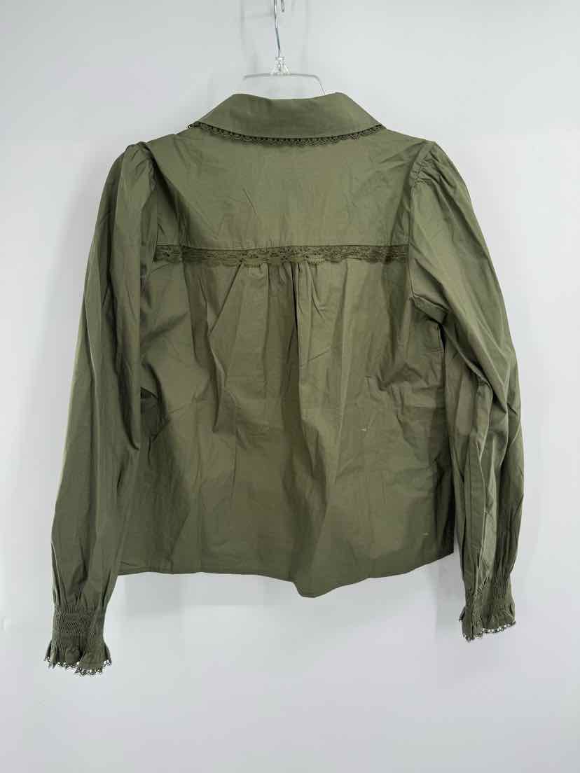 Size M AVARA Olive Shirt