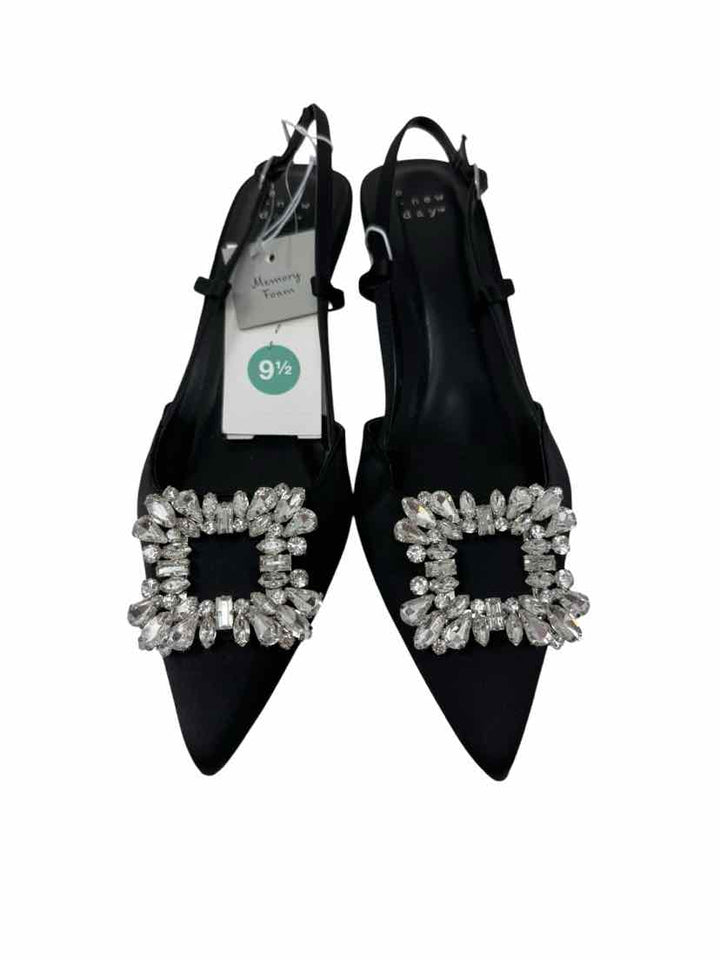 Shoe Size 9.5 A NEW DAY Black Pumps