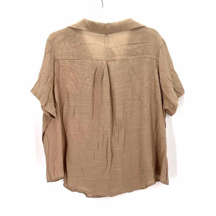 Size 1X FASHION NOVA Tan Shirt