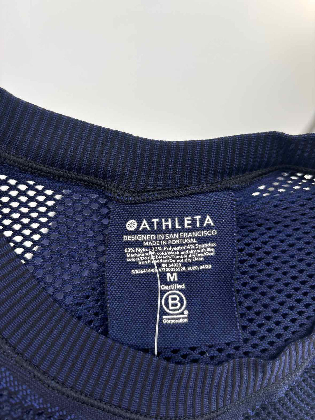 Size M Athleta Navy Shirt