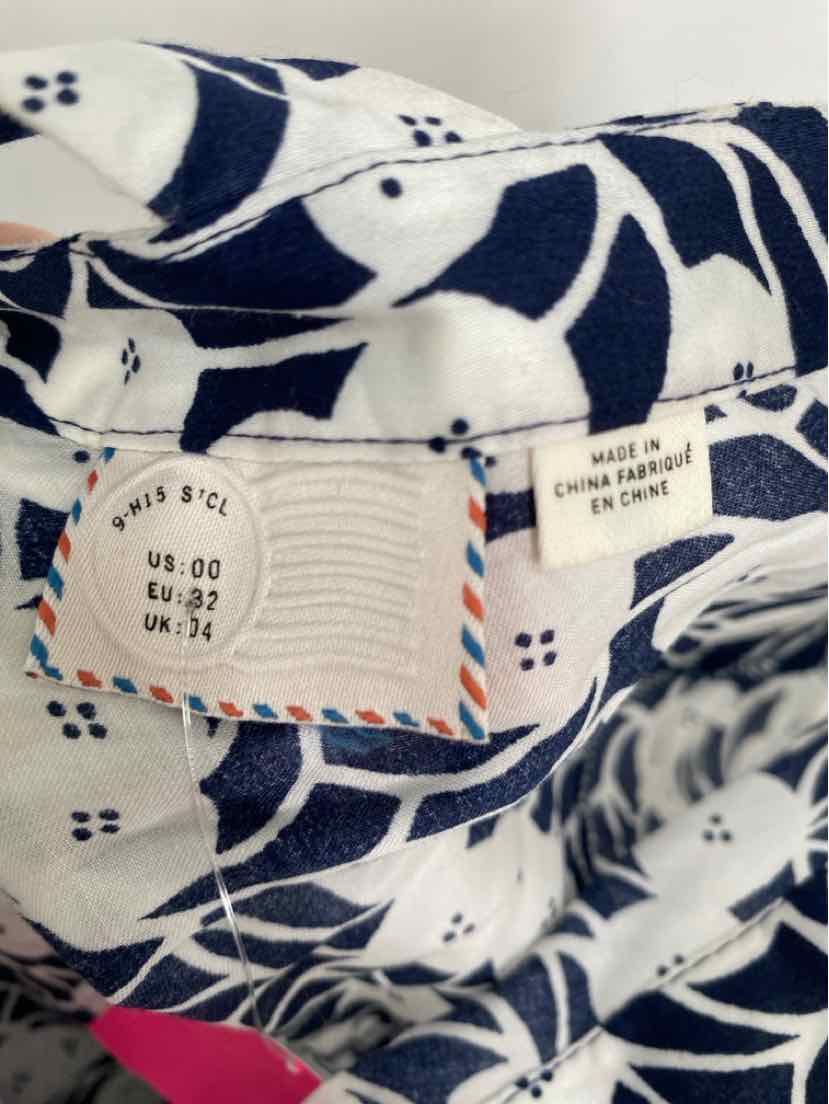 Size 00 Anthropologie Navy Print Shirt