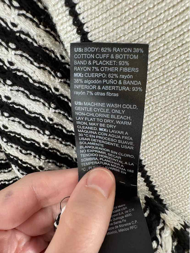 Size XL White House Black Market Black/White Sweater