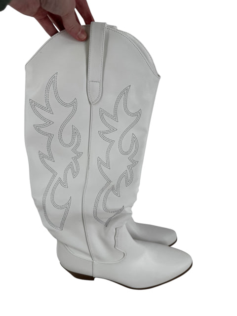 Shoe Size 11 White Boots