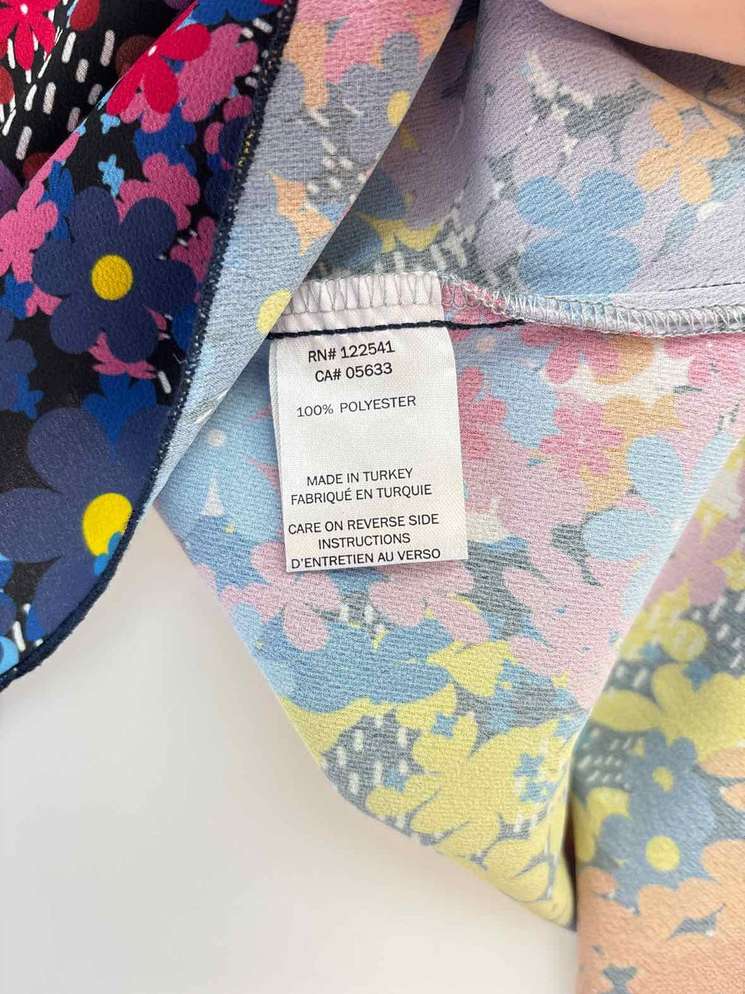Size L Multi-Color Shirt