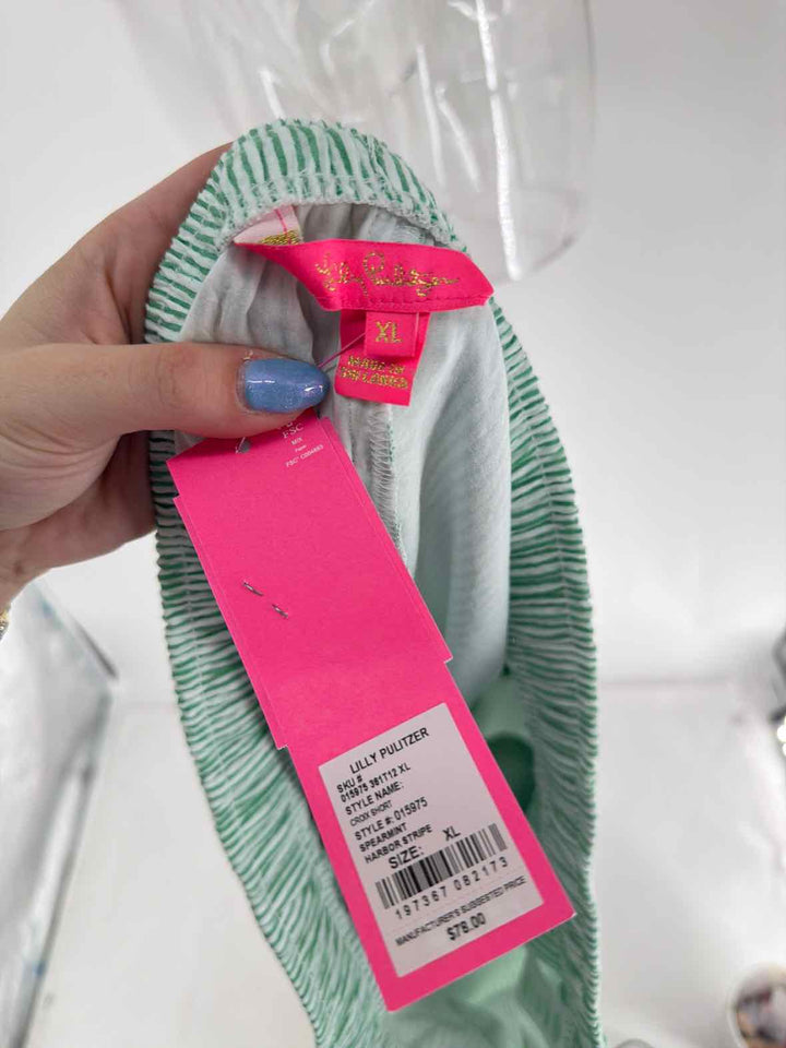 Size XL Lilly Pulitzer Green Shorts