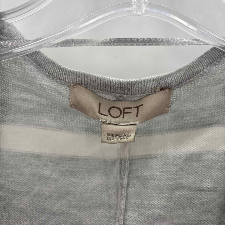Size One Size LOFT Gray Sweater
