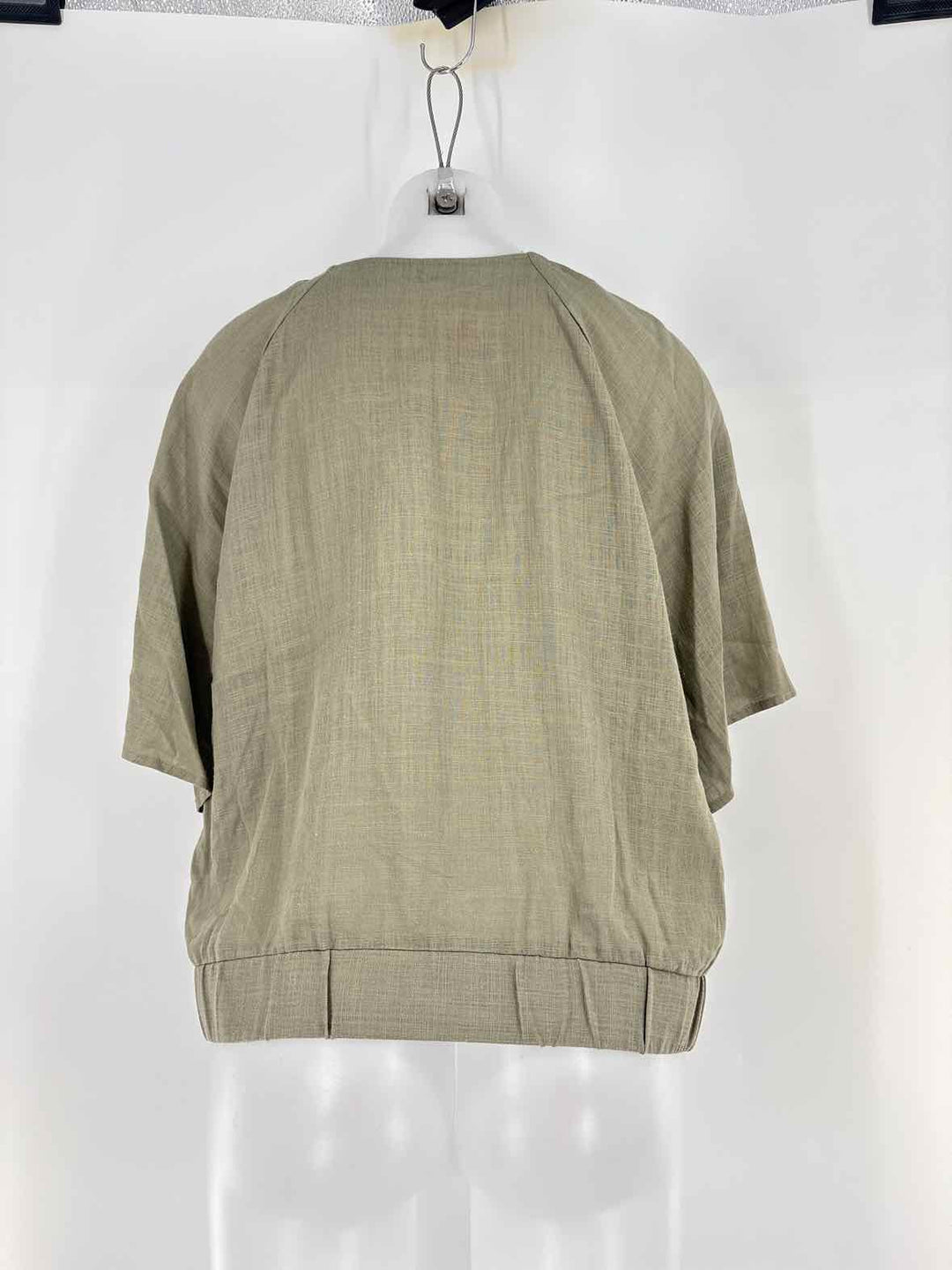 Size XL Nine West Gray Shirt