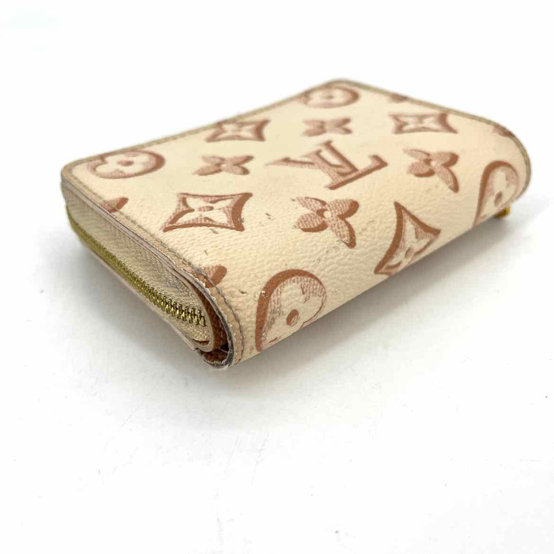 Louis Vuitton Luxury - Wallet