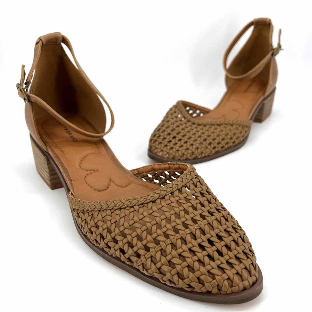 Shoe Size 11 LUCKY Brown Leather Sandals