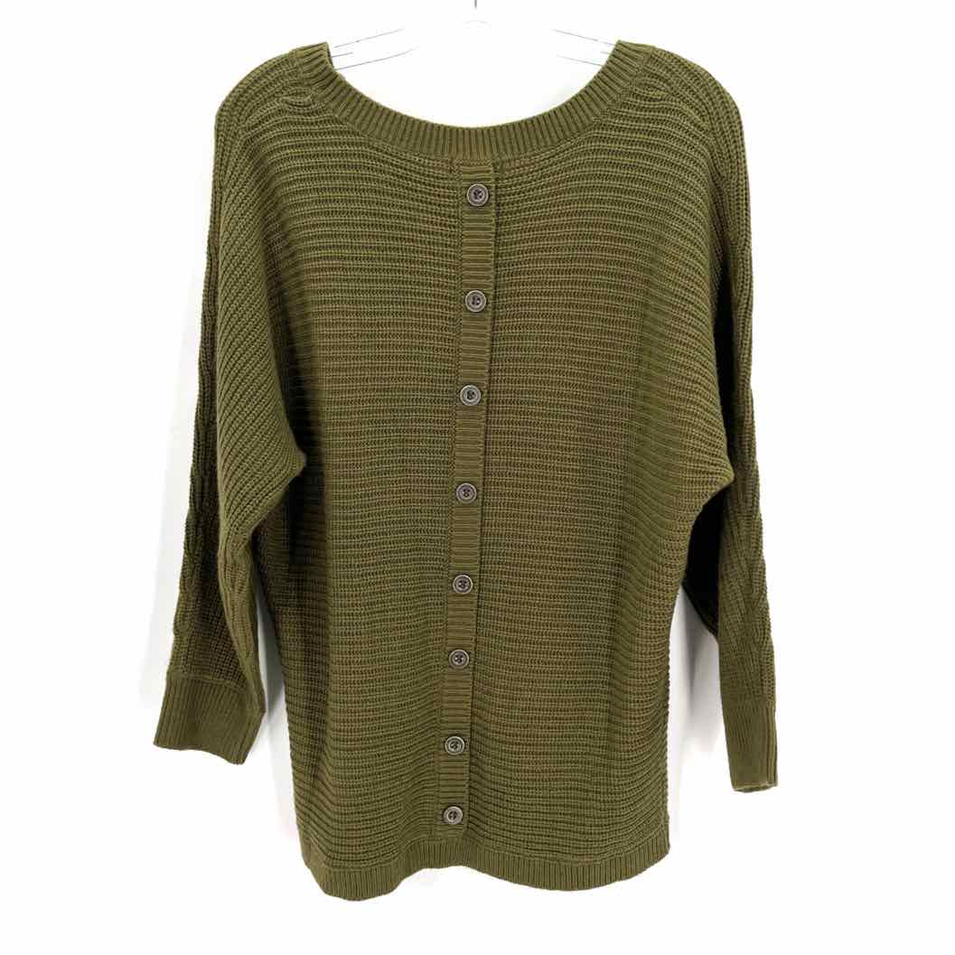 Size M VENUS Olive Sweater