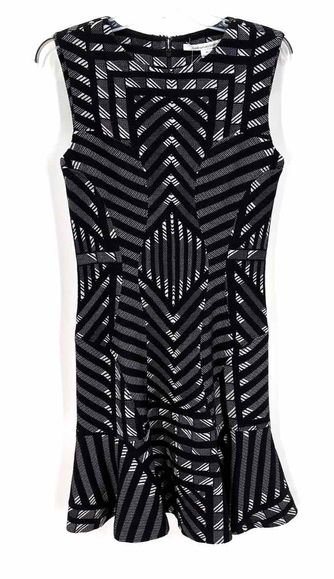 Size 8 DIANE VON FURSTENBERG Black Dress