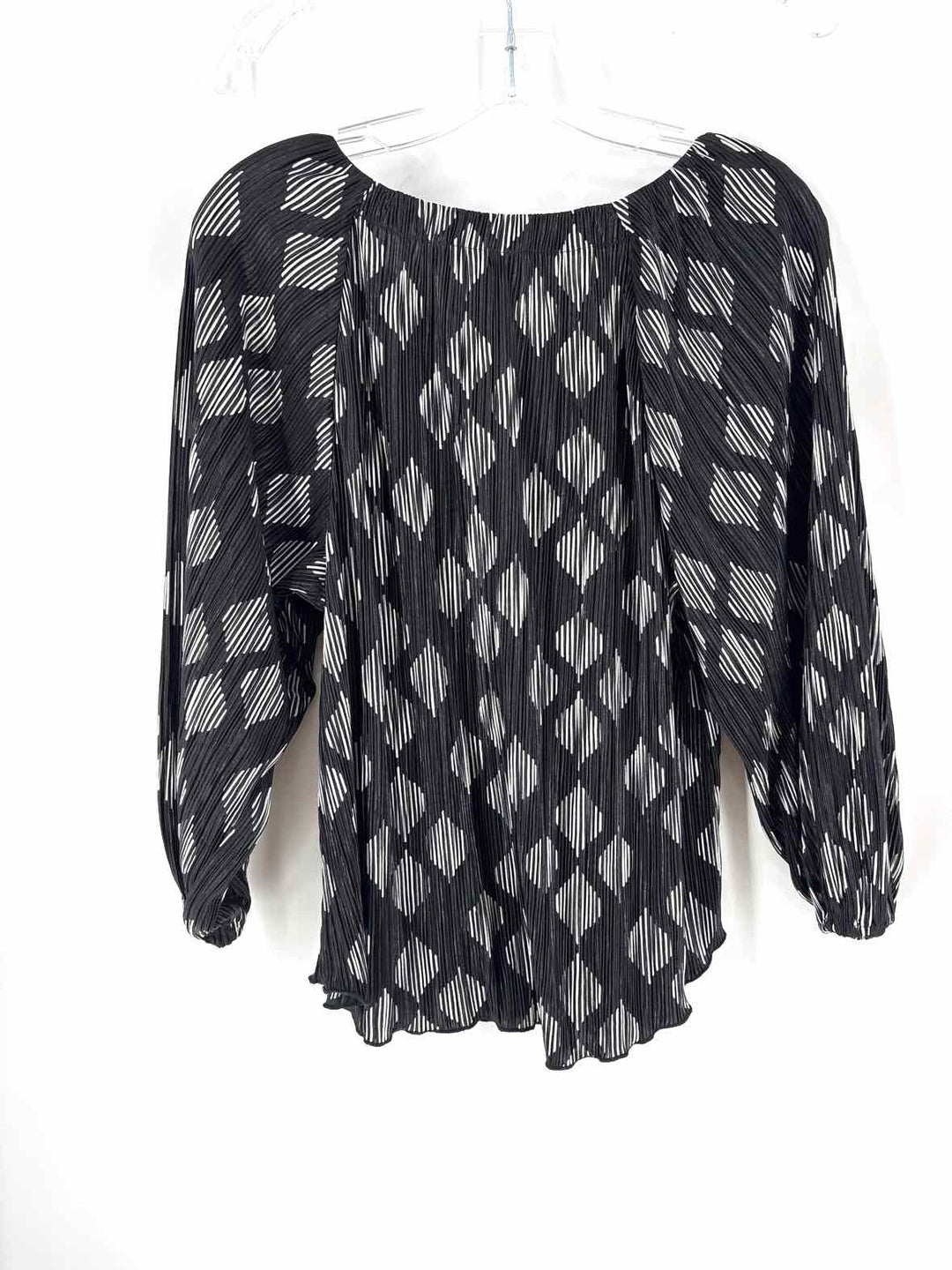 Size M Chico's Black Shirt