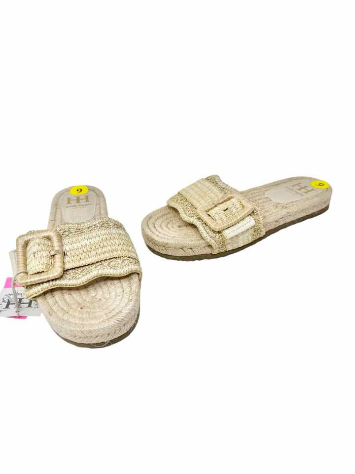 Shoe Size 9 HAUTE HIPPE Tan Sandals