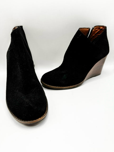 Shoe Size 7 LUCKY Black Suede Boots