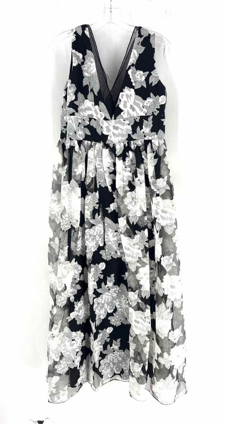 Size 14 VERA WANG Black Dress