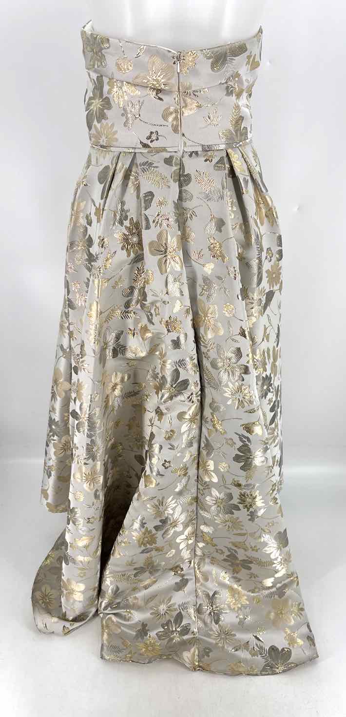 Size 6 MAC DUGGAL White PROM