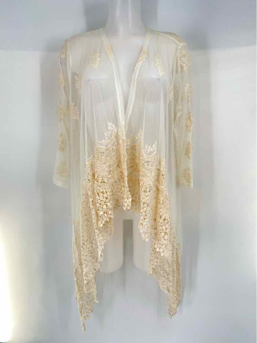 Size XL Cream Shirt