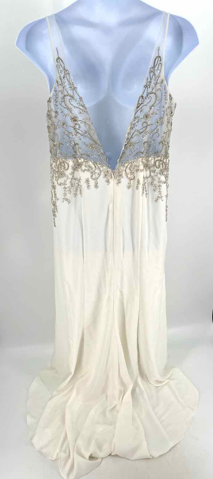 Size 16 GALLERY Ivory Dress