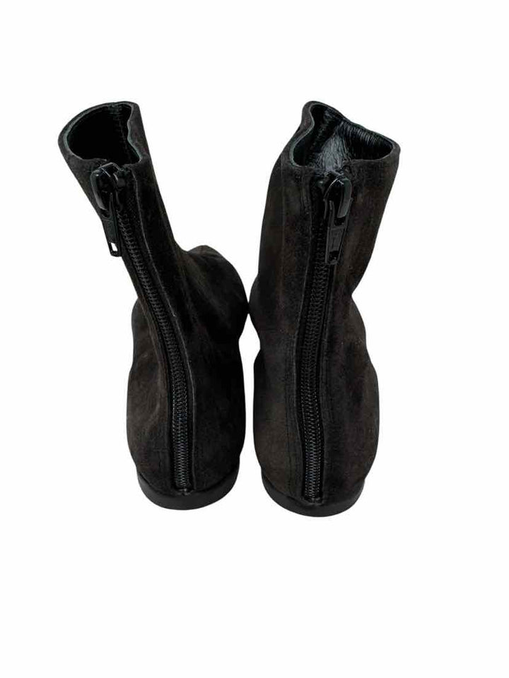 Shoe Size 38 Brown Suede Boots