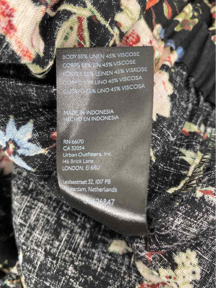 Size M Pilcro & the Letterpress Black Shirt