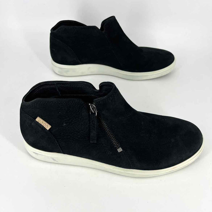 Shoe Size 39 ECCO Black Suede Leather Sneakers