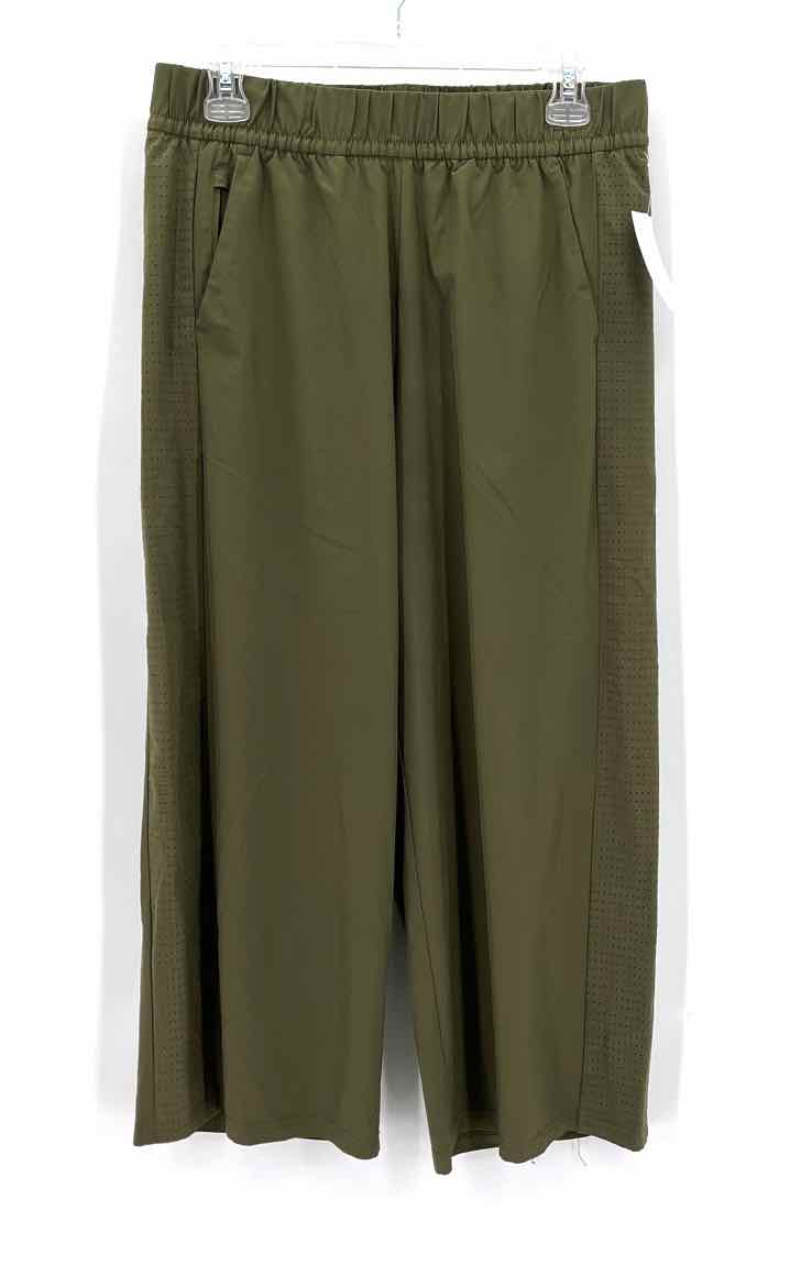 Size M Talbots Olive Capri