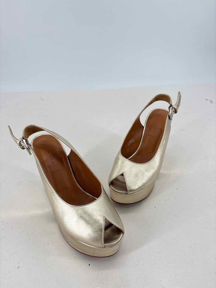 Shoe Size 38.5 Gold Sandals