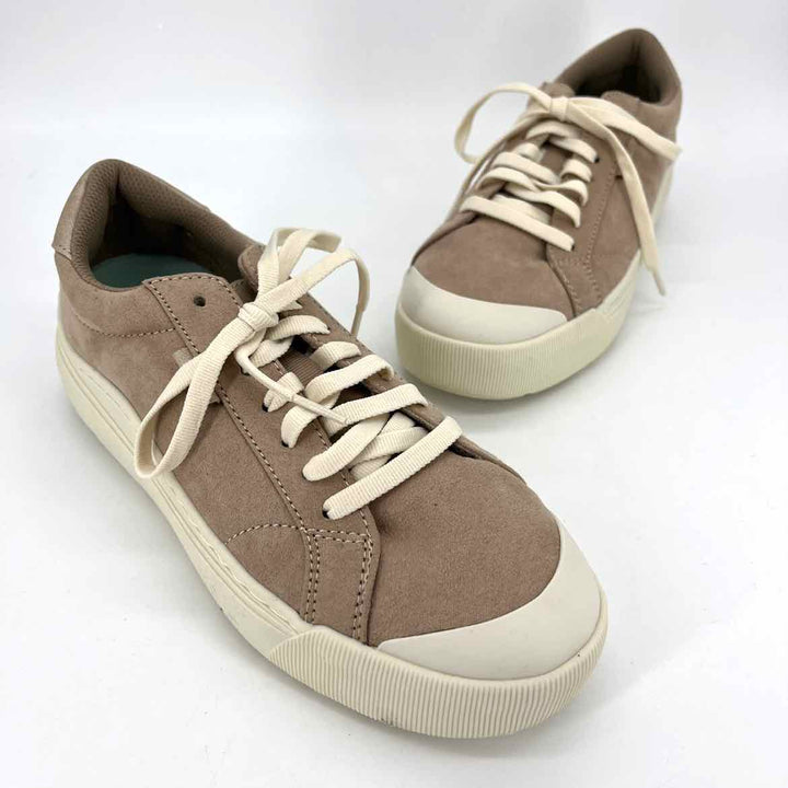 Shoe Size 7.5 dr scholls Taupe Sneakers