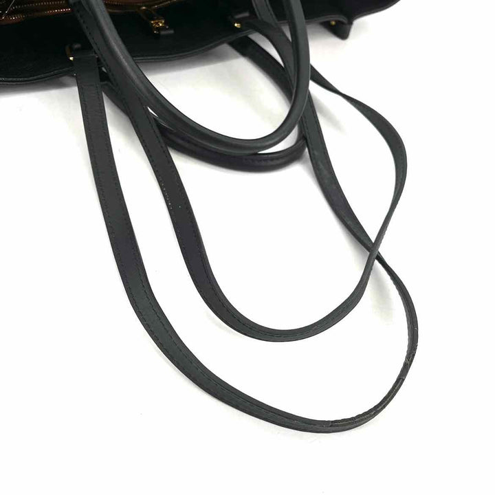 Louis Vuitton Luxury - Purse