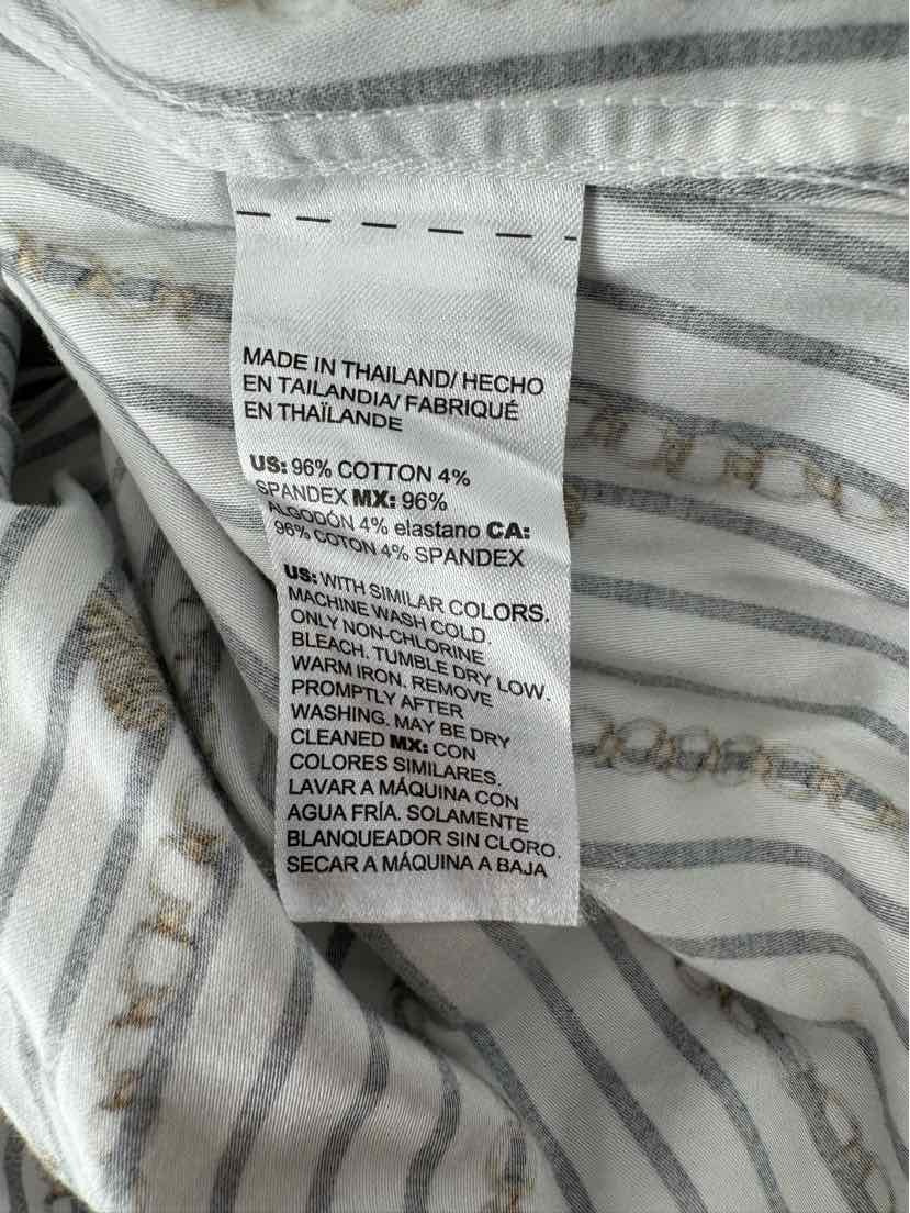 Size 8 Chico's White Print Shirt