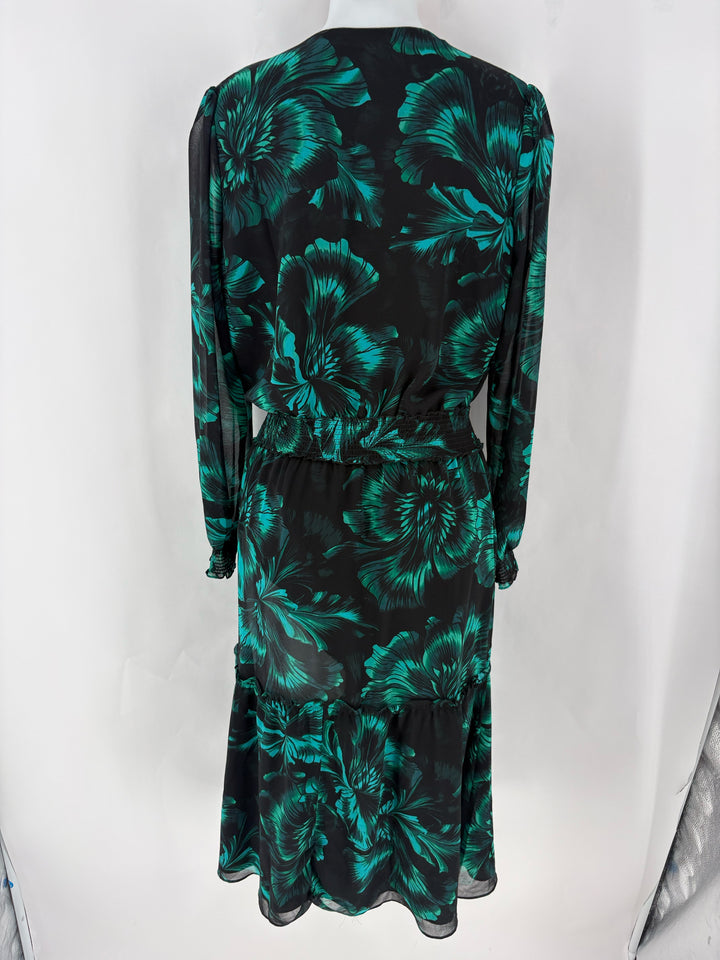 Size 8 White House Black Market Green Dress