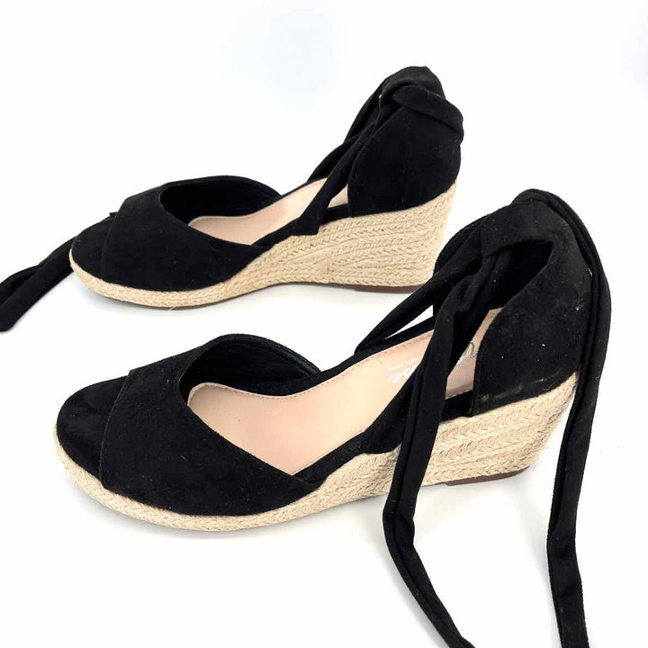 Shoe Size 10 Black Wedge
