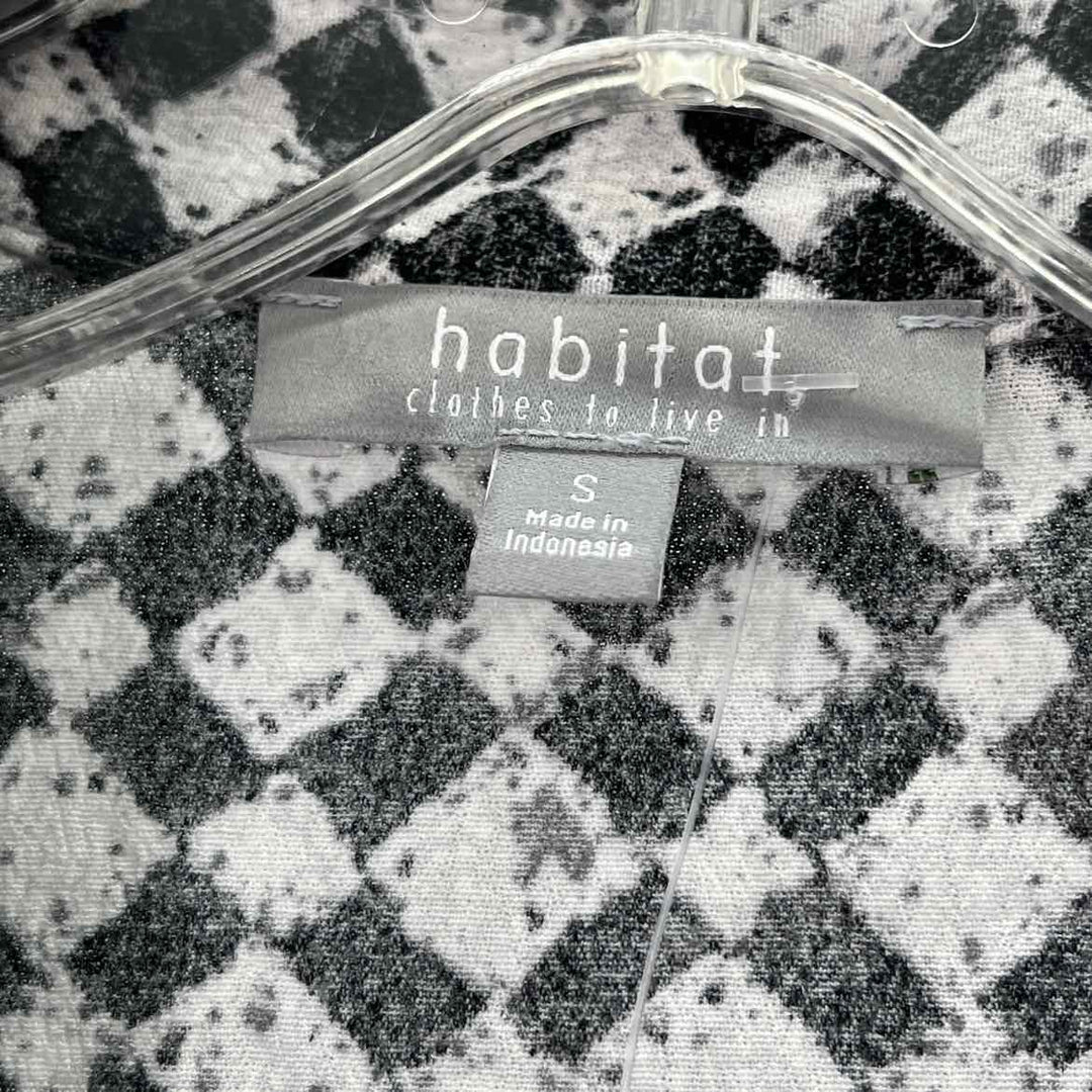 Size S HABITUAL Gray Shirt