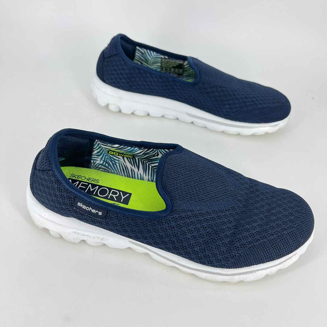 Shoe Size 6 Sketchers Navy Flats