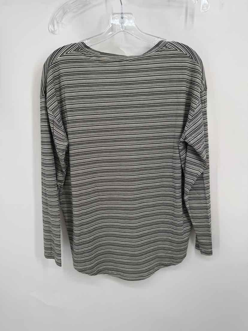 Size L Athleta Black/White Shirt