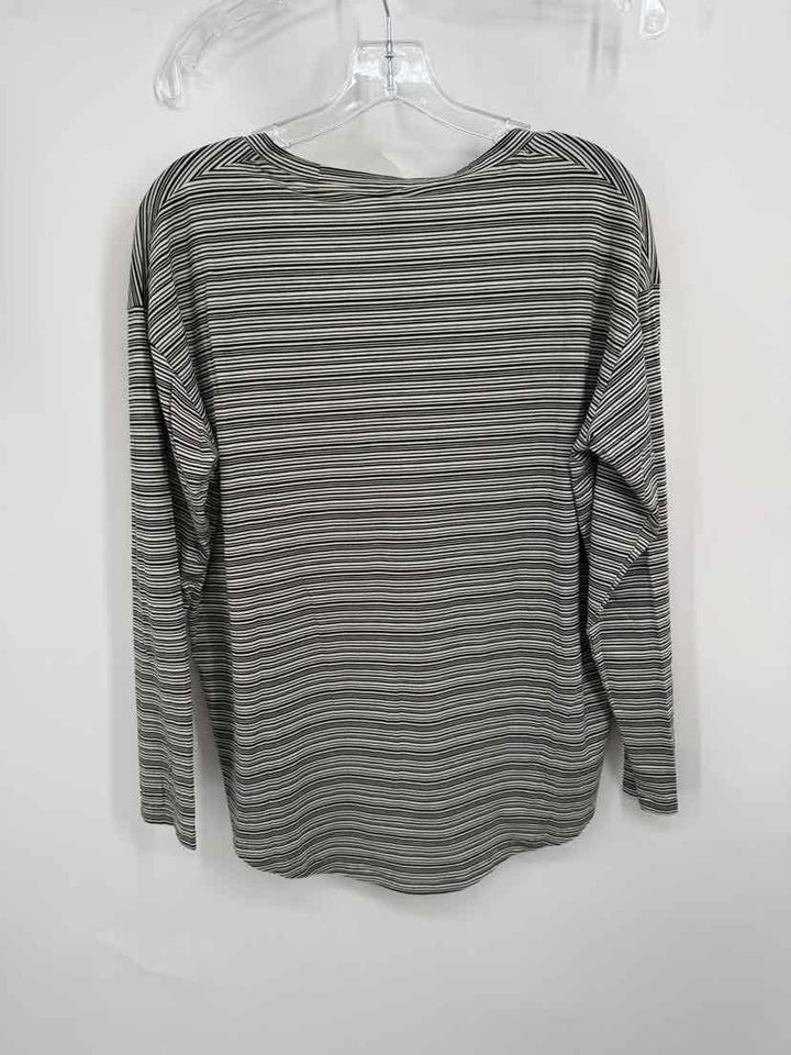 Size L Athleta Black/White Shirt
