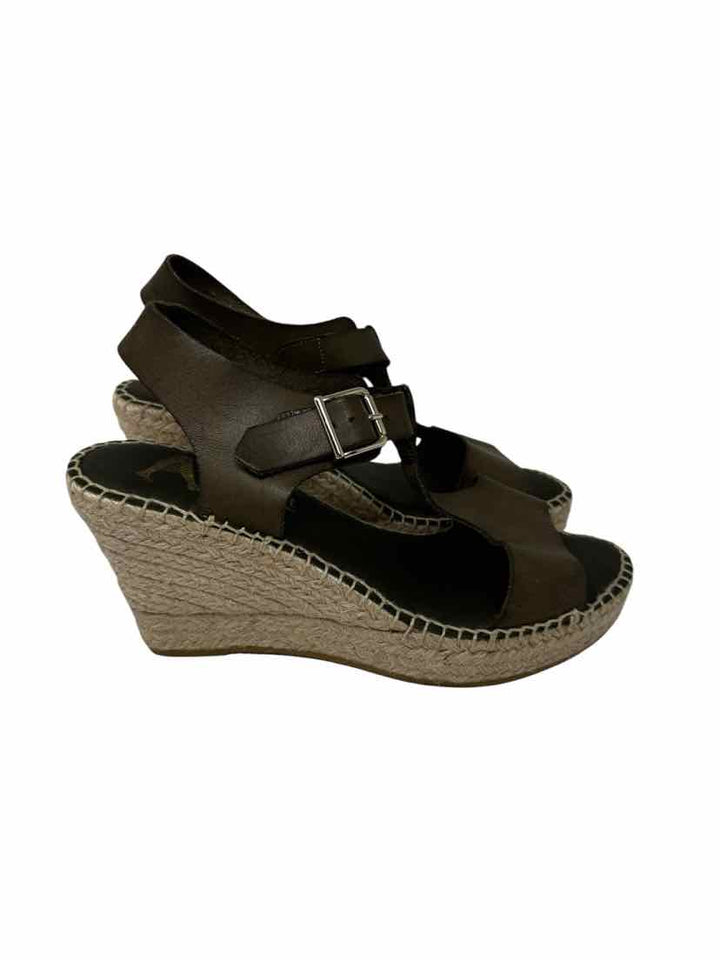 Shoe Size 40 Olive Sandals