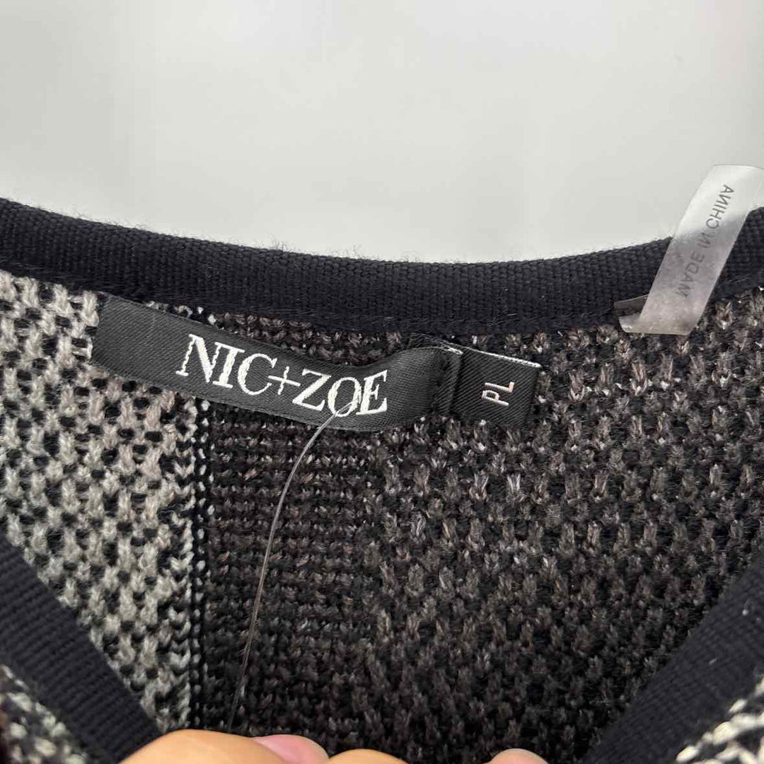 Size Petite NIC + ZOE Gray Sweater