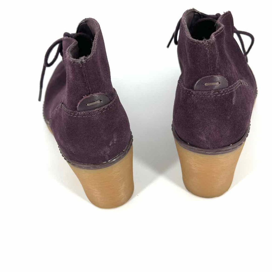 Shoe Size 8.5 CLARKS Burgundy Suede Rubber Boots