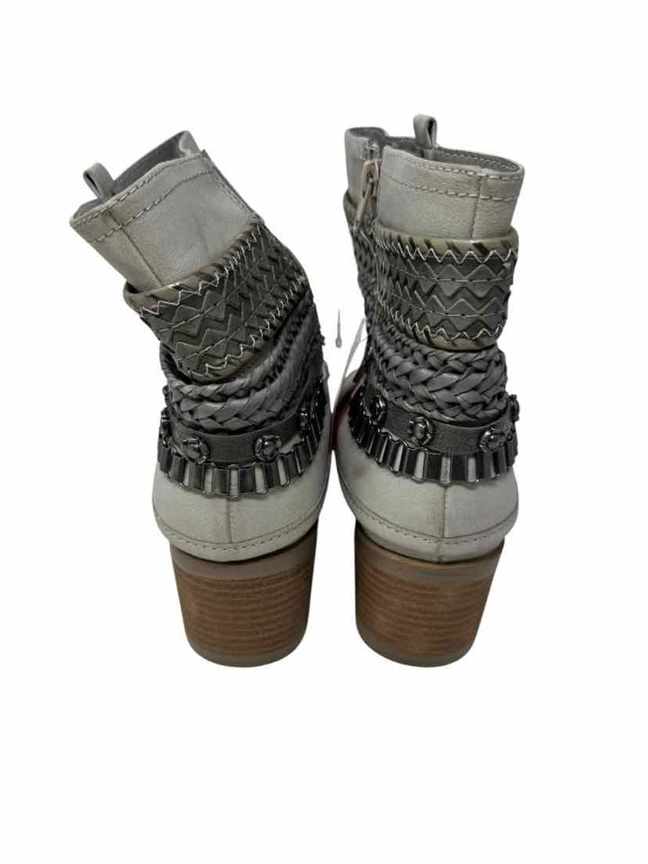 Shoe Size 10 CARLOS Gray Leather Boots