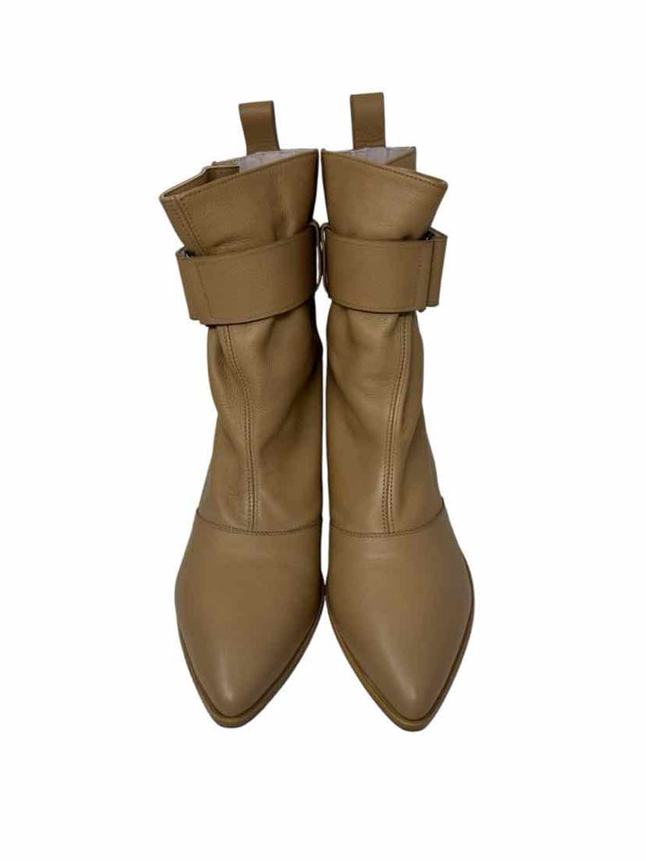 Shoe Size 39.5 Beige Leather Boots