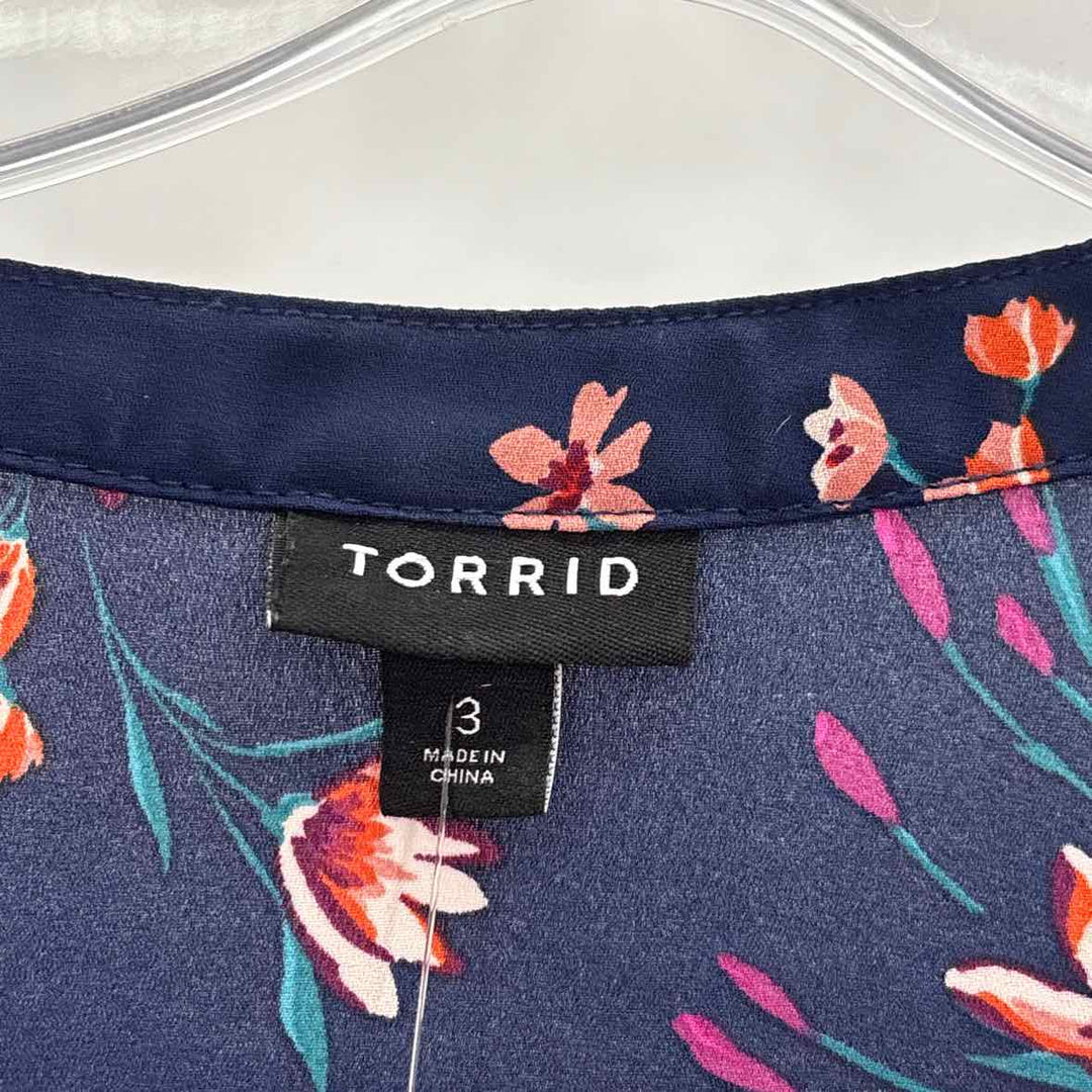 Size 22/24 Torrid Navy Shirt