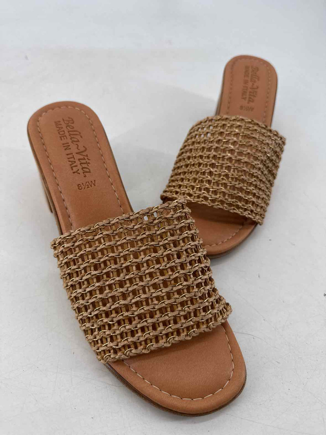 Shoe Size 8.5 Tan Sandals