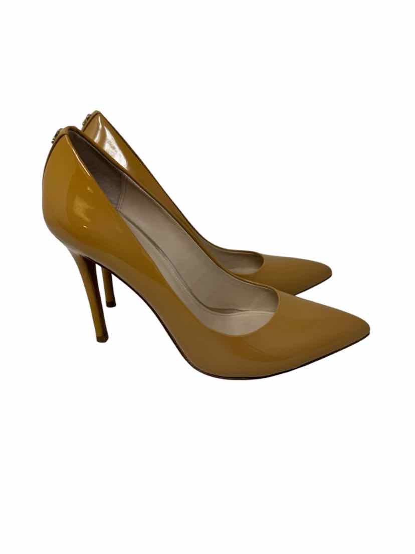 Shoe Size 7 Coach Tan Pumps